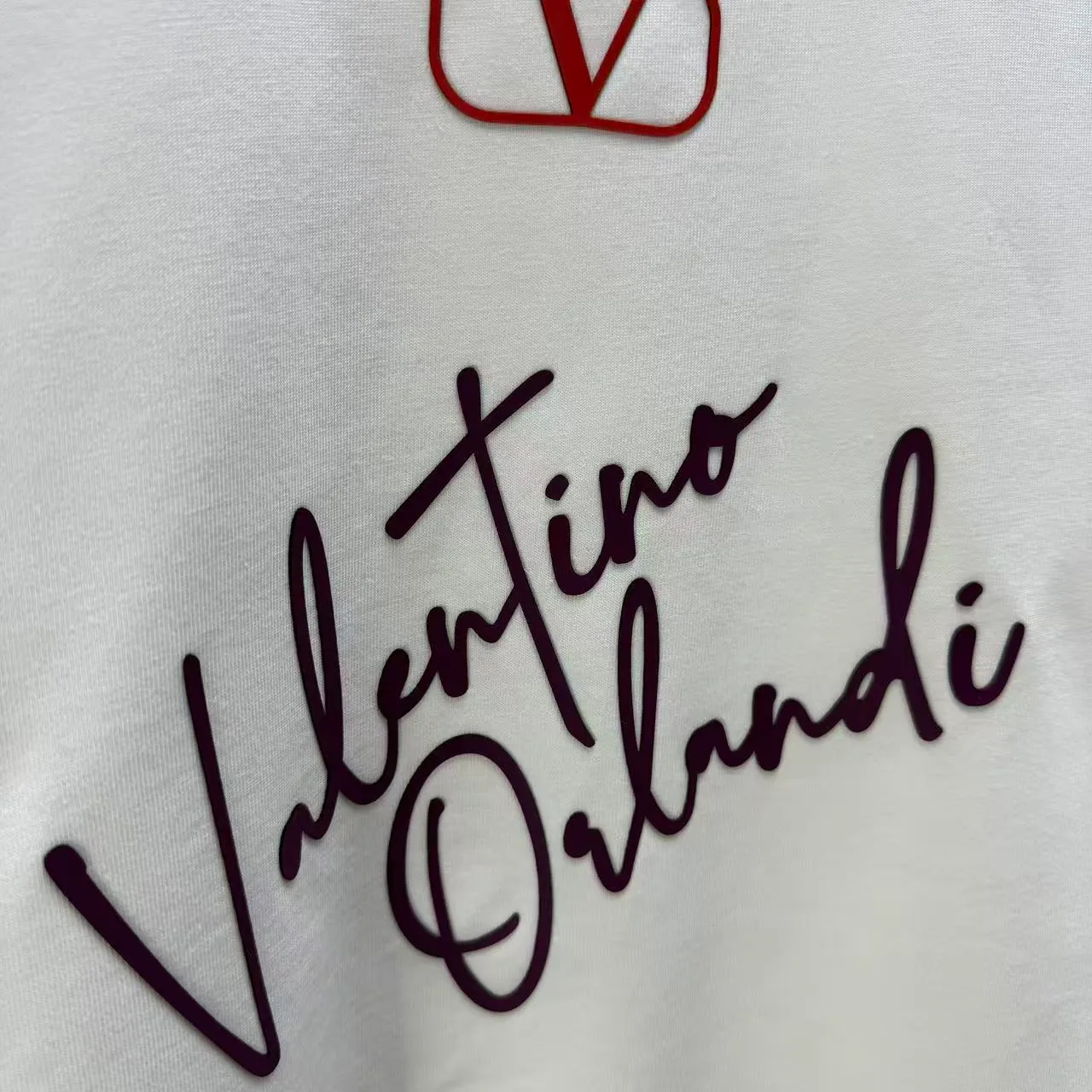 VLENTIN* * 2026 New Arrival T logo ：Black White Yellow Dark Blue Sizes：S M L XL XXL